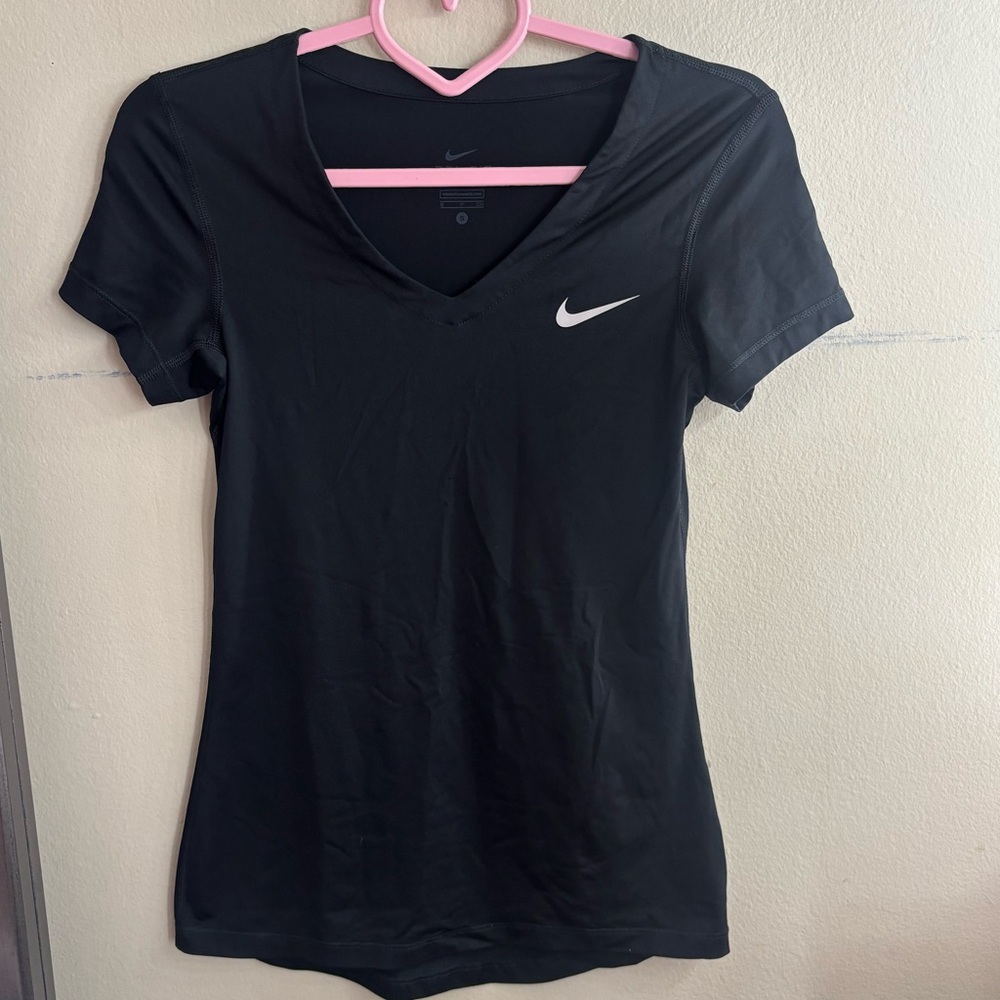 Nike Women's Black Short Sleeve Tee
